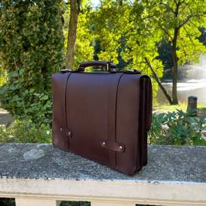 Sustainable stylish design New Arrival Custom Color <b>Laptop</b> Leather <b>Bags</b> for Sale Manufacturing Custom Made <b>Laptop</b> Leather <b>Bags</b> - Product Image 5