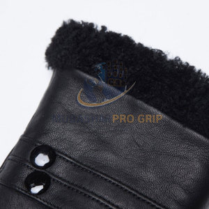 Gants de conduite de qualité supérieure offrant un port flexible et un confort durable - Product Image 4