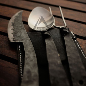 Ensemble de couverts classiques en acier au carbone forgé à la main, de haute qualité, durables, légers et écologiques pour le camping, service OEM - Product Image 6