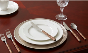 Juego de cubiertos minimalistas de metal Acme, de acero inoxidable con mango de madera, aptos para lavavajillas, utensilios para comedor de bodas y restaurantes. - Product Image 3