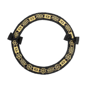 Collar Masónico Reglamentario de Malta, Cadena Negra Moiré con Joyas Chapadas en Oro, Regalia Ceremonial para Logia, Fabricante Personalizado - Product Image 1