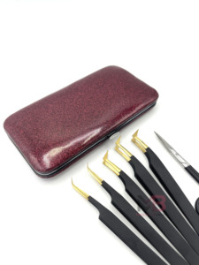 Pinzas para Pestañas de Acero Inoxidable de Nuevo Diseño, Pinzas para Pestañas con Agarre de Fibra y Punta Puntiaguda en Color Degradado Negro, Estuche Personalizado - Product Image 3