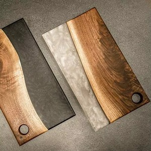 Rectangular Wooden Chopping <b>Board</b> With Handle And Natural Wood Grain Pattern - Product Image 2