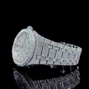 Reloj de Lujo con Cristales de Zafiro y Moissanita, Movimiento Mecánico, Esfera con Agujas de Acero Inoxidable, Totalmente Adornado con Dijes de Dibujos Animados - Product Image 6