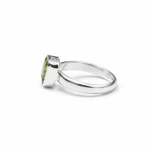 Simple Design Green Peridot <b>Ring</b> 925 Sterling <b>Silver</b> Minimalist Bezel <b>Emerald</b> Cut Gemstone Jewelry Wholesale - Product Image 4