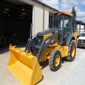 Chargeuse-pelleteuse John Deere à prix avantageux pour la construction routière, le développement agricole, l'aménagement paysager et les projets d'excavation professionnels - Product Image 3