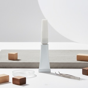 กาวติดเล็บปลอมแบบเจลแข็ง 5 กรัม ยูวี แอลอีดี ไม่ไหลเยิ้ม - Product Image 4