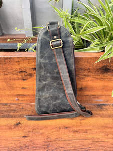Nouvelle mode cheveux sur peau de vache en plein air unique épaule poitrine sac Western en cuir véritable cyclisme sport sac à bandoulière pour unisexe - Product Image 2