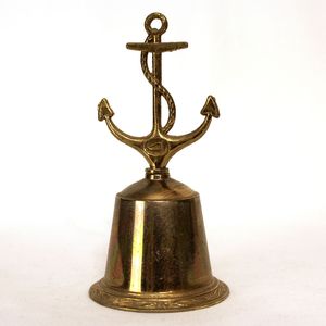 Cloche à main religieuse en laiton moulé d'Inde, style antique, en laiton poli, à prix abordables - Product Image 2