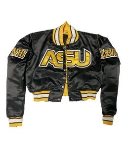 เสื้อแจ็คเก็ตเบสบอลแบบ Letterman ผ้าซาตินโพลีเอสเตอร์ 100% สำหรับผู้หญิง แบบขายส่ง สั่งทำได้ พร้อมเสื้อครอปท็อปซับในผ้าซาติน บุผ้าด้านในแบบ Quilted  ผ้าแคนวาสสำหรับกิจกรรมกลางแจ้ง - Product Image 3