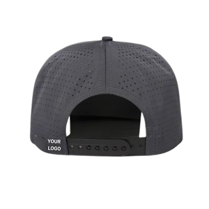 Casquette de golf imperméable 5 panneaux respirante avec logo en caoutchouc PVC personnalisé, trous découpés au laser et fermeture snapback – Prix usine - Product Image 5