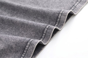 เสื้อกล้ามผู้ชายสีเทา คอกลม ผ้าถักเรียบ สไตล์ลำลอง ทรงพอดีตัว - Product Image 4