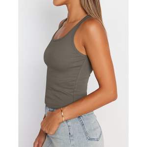 Moda 2025, camisetas sin mangas de verano para mujer, cuello cuadrado, acanalado, sin mangas, cultivo básico, transpirable, ajustado, ropa Y2K, talla Queen - Product Image 2