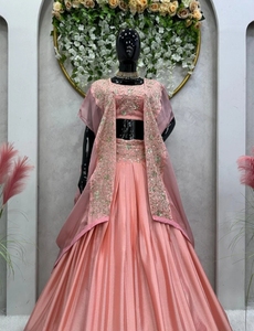 ผ้าคลุมไหล่แบบดั้งเดิมสำหรับผู้หญิง KV ผ้าไหมปักลายลูกไม้ซาตินสำหรับฤดูใบไม้ร่วง - Product Image 2