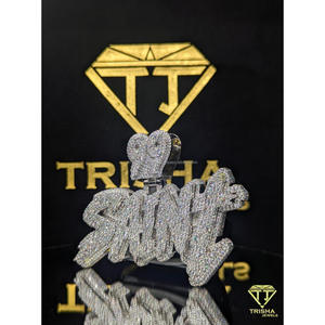 Collier pendentif VVS Moissanite Diamond "SAINT" en argent sterling 925, bijoux de luxe hip-hop par Trisha Jewels - Product Image 3