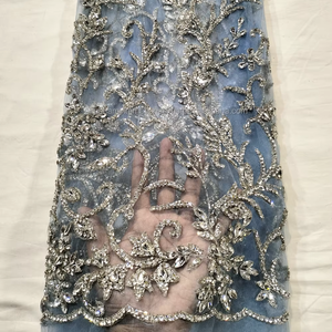 ผ้าลูกไม้ฝรั่งเศสประดับด้วยลูกปัดสุดหรู ที่เป็นที่ต้องการมากที่สุด สำหรับนักออกแบบแฟชั่น ตกแต่งด้วยลูกปัดทำมือ ผ้าทูลล์แอฟริกัน ชุดแต่งงานเจ้าสาวสีดำสำหรับผู้หญิง - Product Image 1