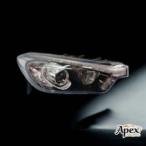 ไฟหน้าขวา Forte รุ่น 92102A7010 มือสอง - Product Image 1
