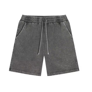 Shorts élégants pour hommes, effet délavé, coupe décontractée, idéal pour la plage et un look décontracté estival. - Product Image 1