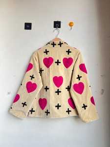 Chaqueta Suzani para mujer súper cómoda y agradablemente cálida con bordado de corazón y cruz, estilo bohemio, abrigo de invierno para damas. - Product Image 5