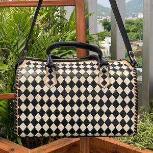 2025 Summer Luxury Shoulder Crossbody Checkered Design Large Capacity Travel Bag Real Genuine <b>Leather</b> Luggage Bag for Unisex - Product Image 4