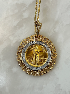 Pendentif pièce Liberty en argent sterling plaqué or 18 carats, serti de diamants, style vintage classique, certifié IGI, unisexe - Product Image 3