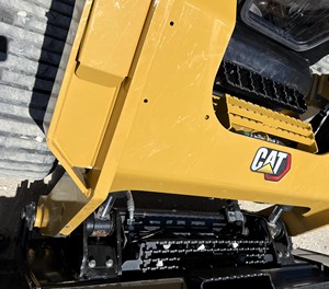 Chargeuse compacte sur chenilles 299D3 avec moteur diesel Eaton et pompe hydraulique à haut débit - Product Image 4