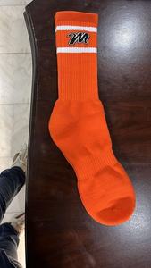 ถุงเท้ากีฬาผ้าคอตตอนถักดีไซน์ปักลายออกแบบได้ตามต้องการปักโลโก้ได้ตามต้องการ - Product Image 2