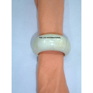 Anneau de serviette écologique à prix avantageux, vaisselle de luxe très utile, texture gaufrée, forme ronde - Product Image 3