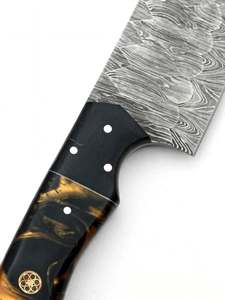 Couteau de chef artisanal en acier Damas, couteau de cuisine avec manche en résine ambrée - Product Image 2