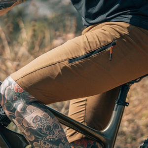 กางเกงขาสั้นคาร์โก้ผู้หญิง สีพื้น เอวกลาง ยางยืด แห้งเร็ว ผ้าโพลีเอสเตอร์ สไตล์ลำลอง มีกระเป๋าซิป - Product Image 4