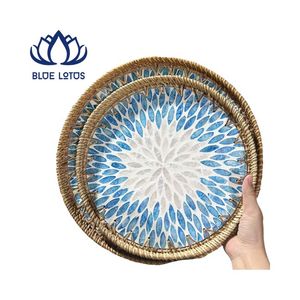 Plateau en mosaïque de rotin écologique haut de gamme disponible – Panier décoratif durable en osier - Product Image 1