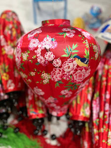 Customized Hoi An Silk Lantern Red Color Garlic Shape Vietnam Silk Lantern with Koi Fish Wave <b>Pattern</b> Waterproof Hanging Light - Product Image 3