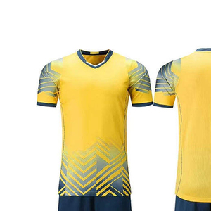 Uniforme de Fútbol de Manga Corta con Estampado, Ecológico, de Poliéster, Transpirable, de Secado Rápido, Diseño Personalizado OEM, Color Personalizado - Product Image 2