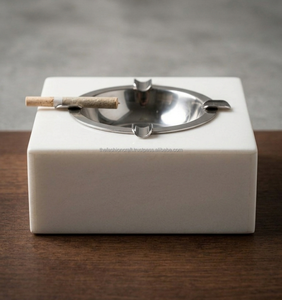 ที่เขี่ยบุหรี่ทรงสี่เหลี่ยมพรีเมียม ทำด้วยมือจากเรซิ่นรักษ์โลกและโลหะ ตกแต่งด้วยลายฝัง  เหมาะสำหรับใช้ในสำนักงานและตกแต่งบ้าน - Product Image 3