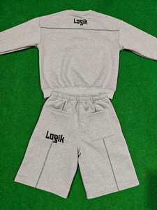 Ensemble été en molleton de coton avec logo brodé, surpiqûres réversibles sur toute la surface, ensemble 2 pièces (hoodie et short) pour homme - Product Image 2