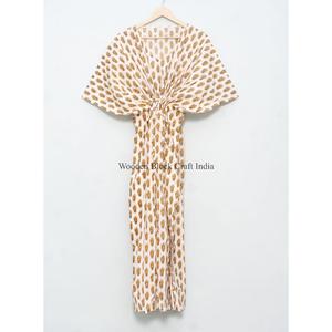 ชุดเดรสยาวผ้าฝ้ายพิมพ์ลายดอกไม้ทำมือสำหรับผู้หญิงอินเดีย พิมพ์ลายด้วยมือแบบฟรีแฮนด์บล็อก เหมาะสำหรับฤดูใบไม้ผลิ ฤดูร้อน ชุดคลุมชายหาด ชุดใส่บ้าน - Product Image 6