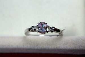 Bague en Alexandrite, pierre de naissance de juin, coupe ovale, pierre précieuse changeante de couleur, argent sterling, bague de naissance de juin pour cadeau - Product Image 2