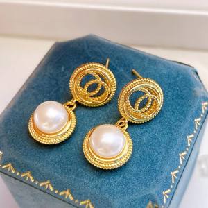 Pendientes de Perlas de Agua Dulce de 8-9 mm con Aguja de Plata de Ley S925, Accesorio de Moda - Product Image 3