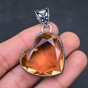 Venta al por mayor de colgantes de plata de ley con citrino dorado natural creado en laboratorio, en forma de corazón, para mujer. - Product Image 1