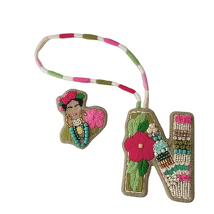 Porte-clés Bohème Chic Perlé, Sangle en Cuir Artisanale Faite à la Main, Motif Papillon Intriqué, Broderie Perlée Durable, Breloque de Sac - Product Image 2