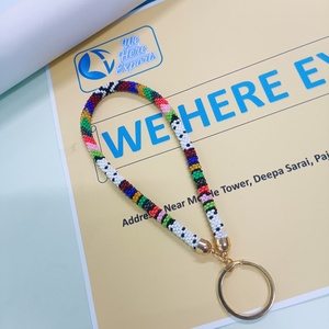 WE HERE EXPORTS Porte-clés de poignet tendance pour femme, fait main, avec perles de rocaille et pierres imitation perle, à insérer dans les ongles, cadeau, modèle bleu - Product Image 4