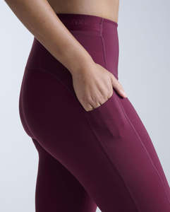 Leggings de compression taille haute opaques haut de gamme pour femmes – Couleurs unies tendance, parfaites du studio au quotidien - Product Image 6