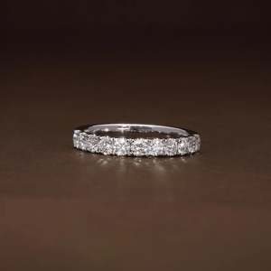 Anillo de Diamantes Cultivados en Laboratorio, Media Eternidad, Oro de 18K o Platino, Anillo de Bodas, Certificado IGI, Anillo de Diamantes Apilable para Mujer - Product Image 1