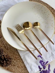 Gold Plated Metal Spoon Fork And Knife 4 Pcs Stainless Steel Cutlery Sets Dishwasher Safe <b>Thin</b> Style Flatware For Wedding Decor - Product Image 2