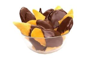 Mangues séchées de haute qualité, trempées dans du chocolat noir, collation de luxe, vente en gros - Product Image 4