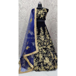 Fabzone Indian Bridal Velvet Collections Vestidos de novia con Zarkhan Work para novias - Product Image 3