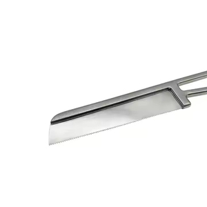 Sierra para huesos de primera calidad, instrumento quirúrgico de acero inoxidable, hoja afilada y duradera, agarre cómodo, ideal para uso ortopédico. - Product Image 2