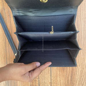 Cartera de cuero con herramientas a mano occidental, bolso de mano de cuero genuino de calidad superior, venta al por mayor, pelo en cuero de vaca, tarjetas de crédito, carteras de lujo - Product Image 5