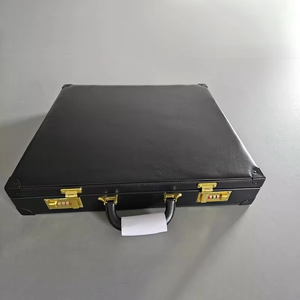 Écusson maçonnique de luxe en cuir OEM personnalisable de haute qualité, écologique, fait main et brodé - Product Image 3