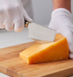 Juego de 4 Cuchillos para Queso con Mango de Mármol Blanco y Negro, Espátula y Tenedor de Acero Inoxidable para Uso en la Cocina - Product Image 5
